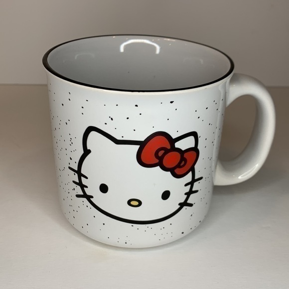Sanrio Hello Kitty ceramic large 20 oz coffee tea cocoa mug - Picture 1 of 4